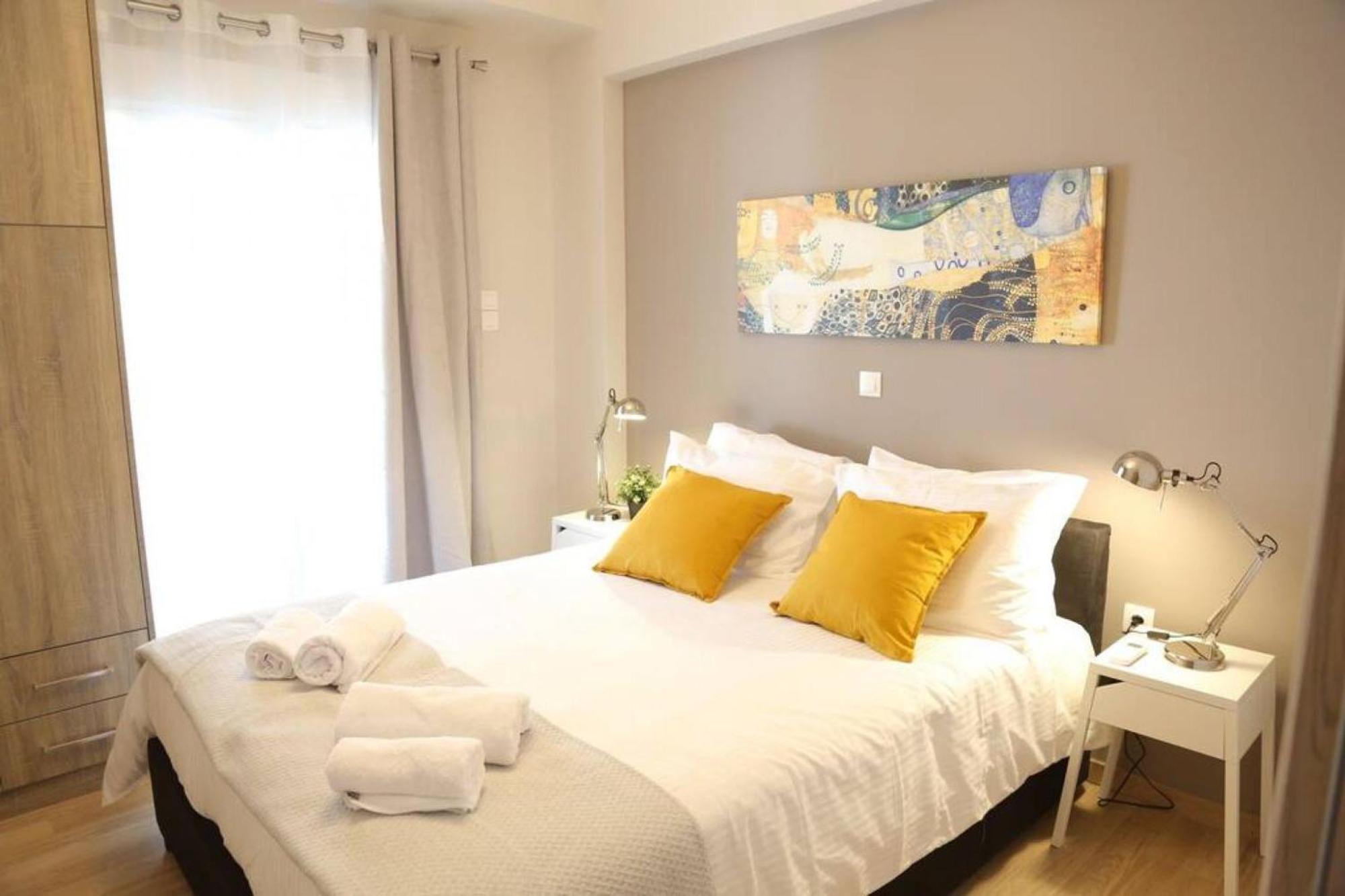 Appartamento Penthouse Lux Flat With 2 Bd Next To Larissis Atene Esterno foto