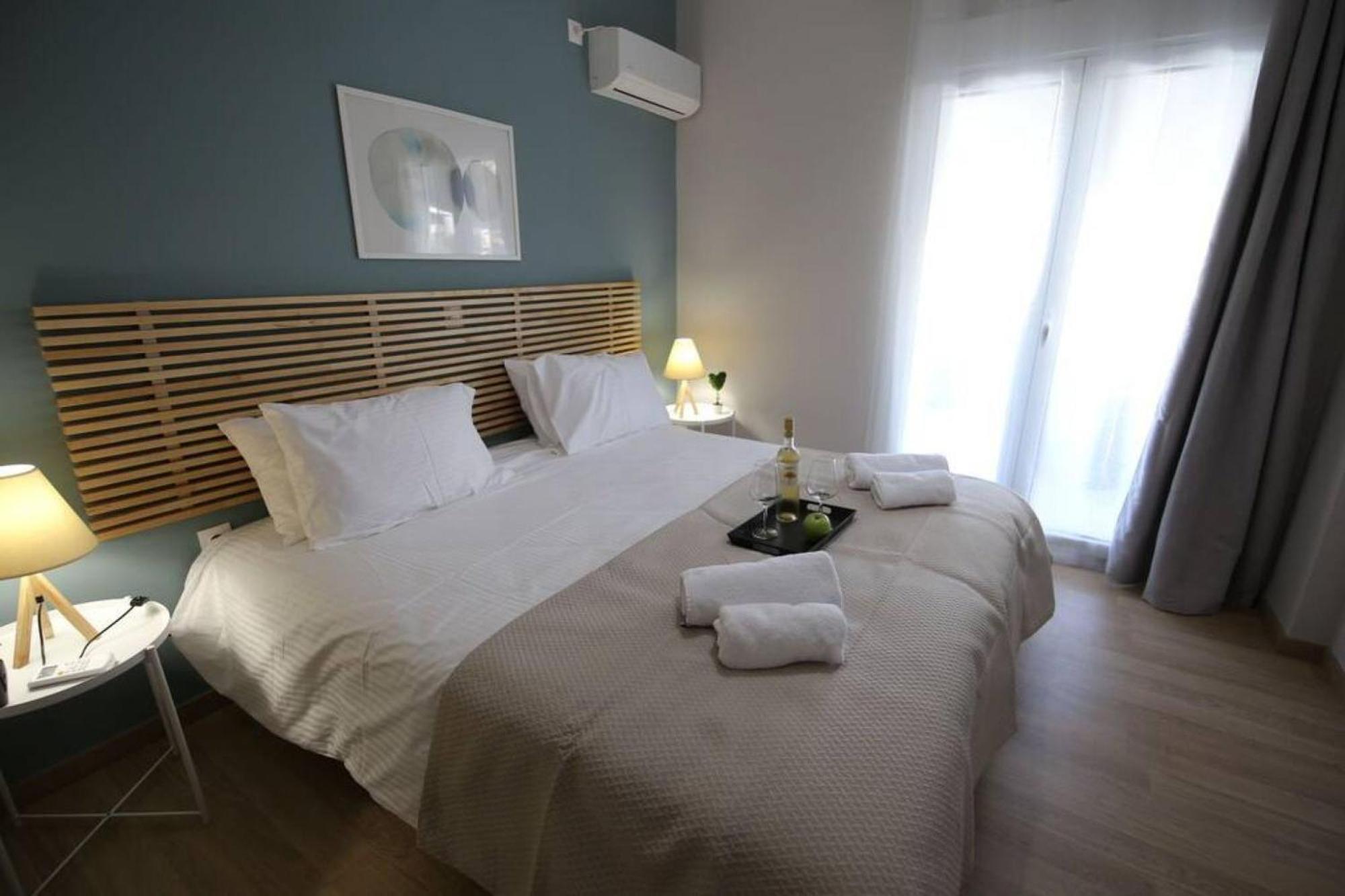 Appartamento Penthouse Lux Flat With 2 Bd Next To Larissis Atene Esterno foto