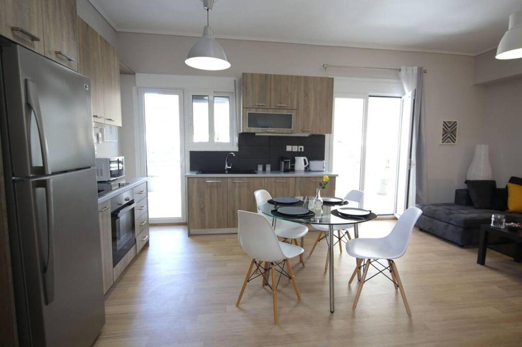Appartamento Penthouse Lux Flat With 2 Bd Next To Larissis Atene Esterno foto