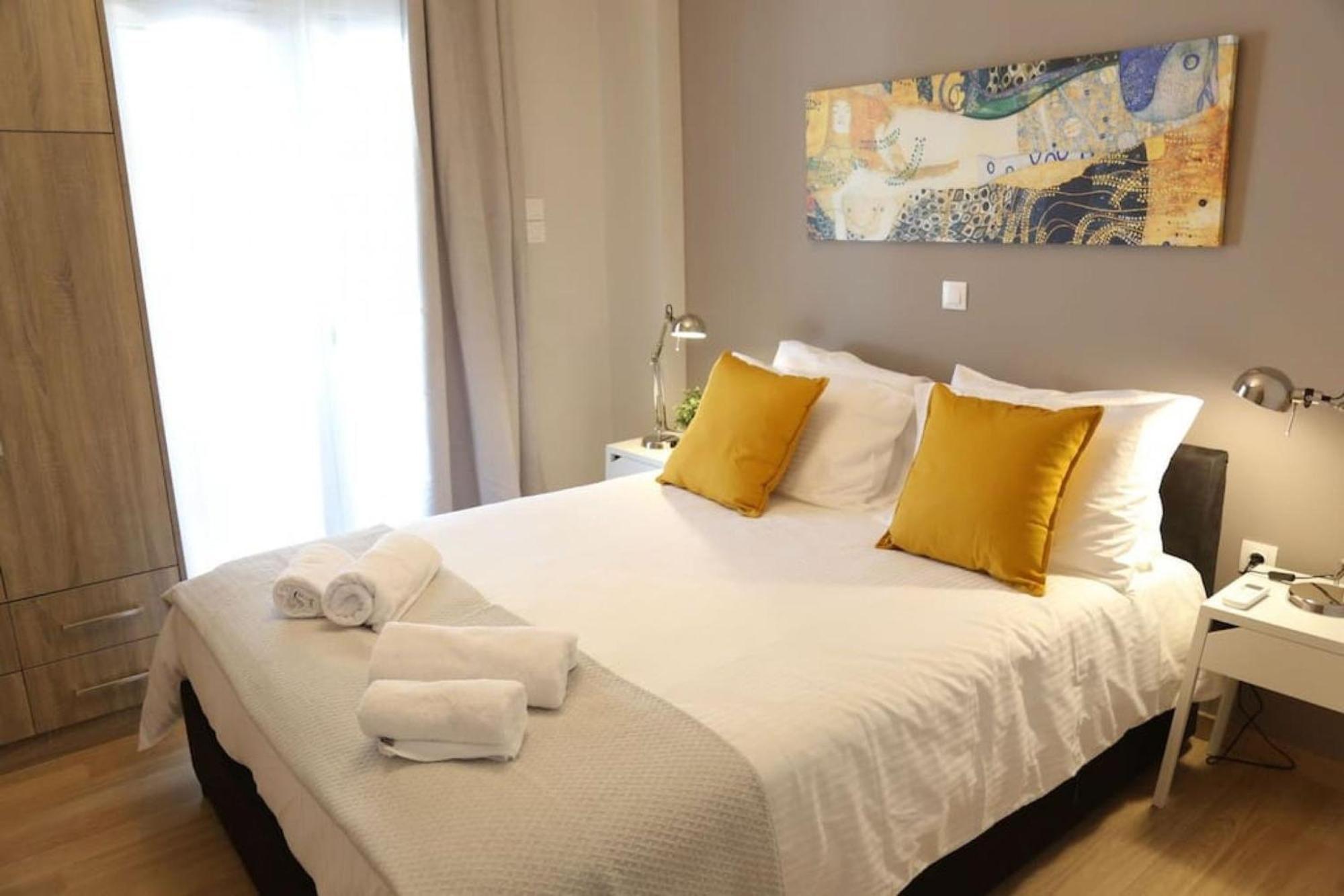 Appartamento Penthouse Lux Flat With 2 Bd Next To Larissis Atene Esterno foto
